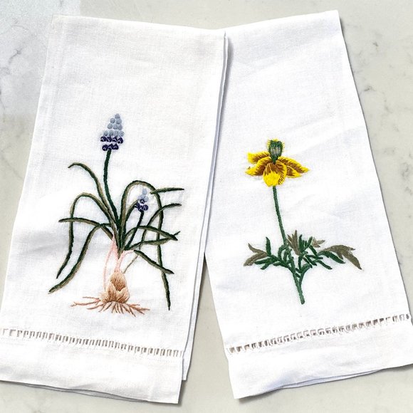 Boutique Hand Embroidered White Linen Towels - Picture 1 of 8